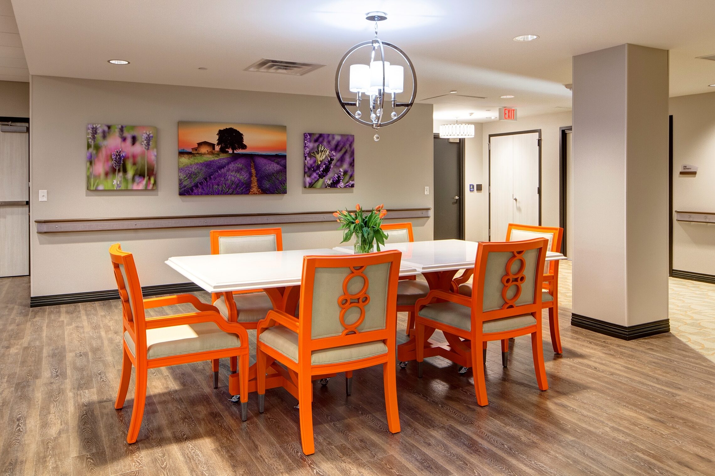 healthcare facility table with chairs in common area